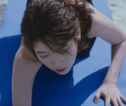 아이유 노출 엉덩이 섹시