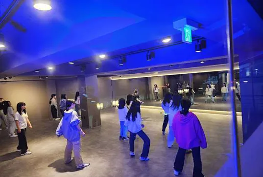 예일아카데미 보컬 댄스학원