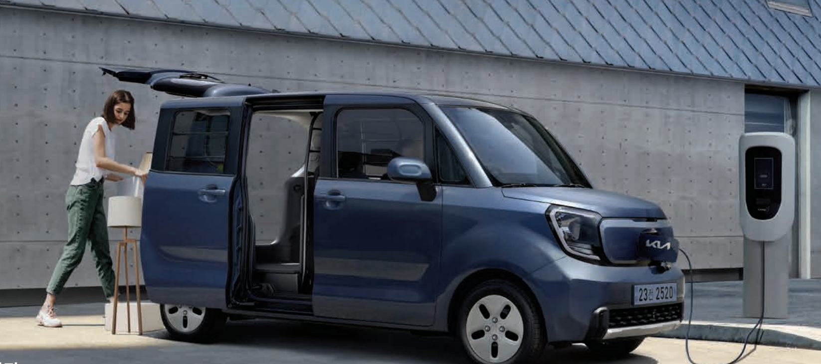 기아 레이: 컴팩트한 디자인 속 넓은 실내 공간과 효율적인 엔진 성능 분석