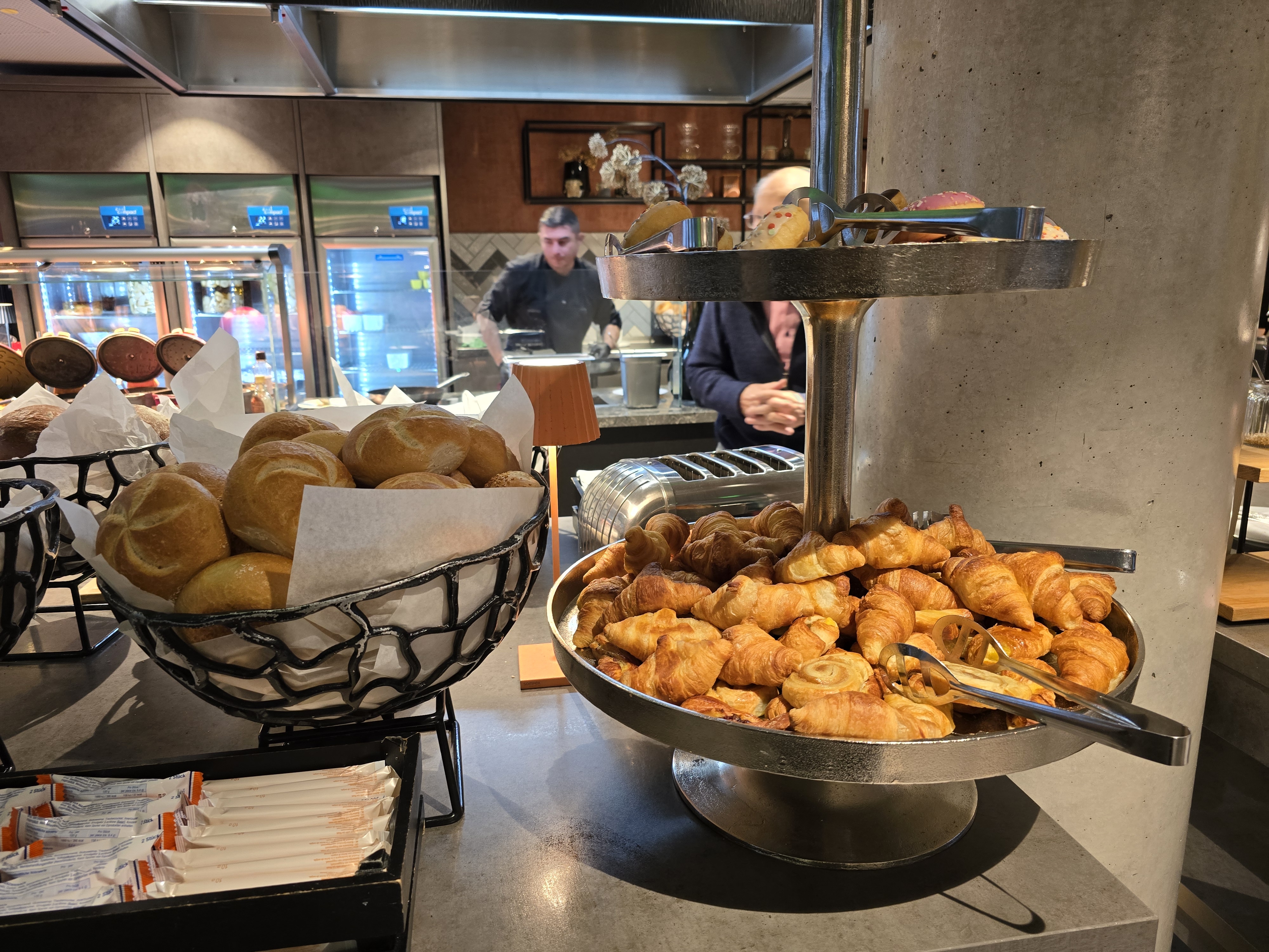 레오나르도 로얄 호텔 뉘른베르크 조식부페