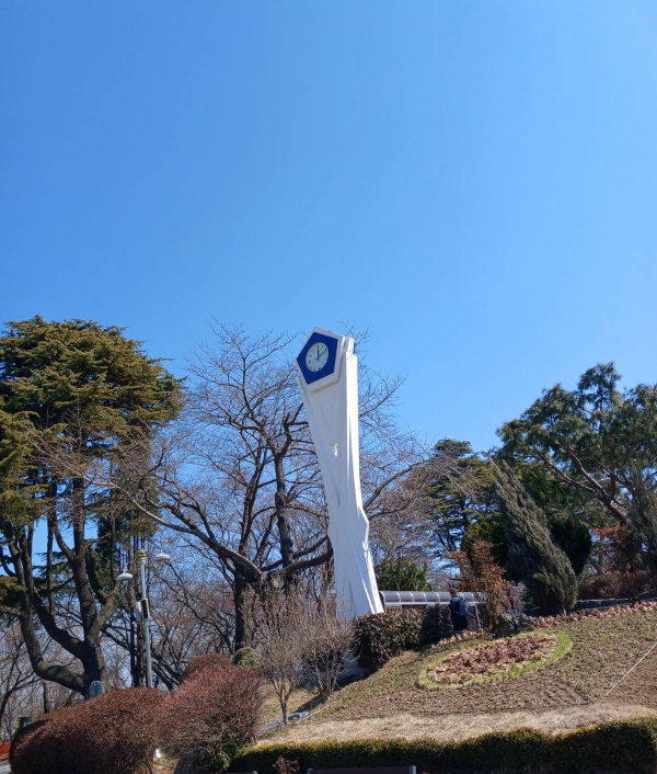자유공원 시계탑