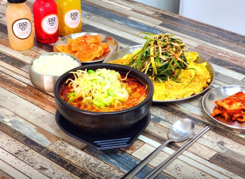 &amp;lt;동네한바퀴&amp;gt; 제천 의림지&amp;#44; 제천중앙시장&amp;#44; 내토전통시장&amp;#44; 한국차문화박물관&amp;#44; 교동민화마을 정보