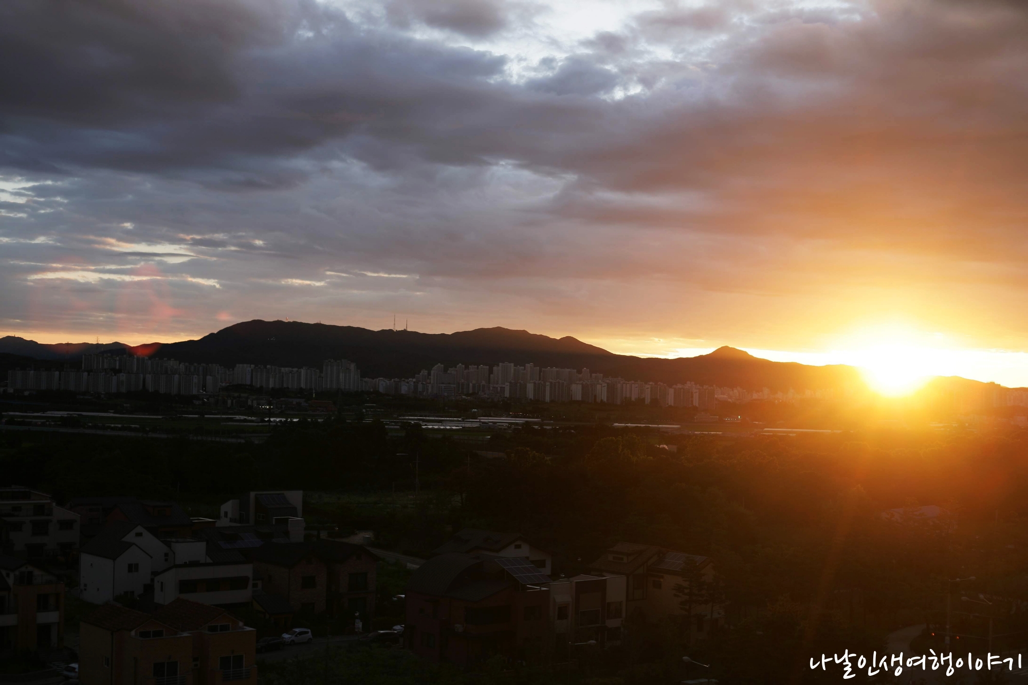 &ldquo;일출일몰_01&rdquo;data-filename=