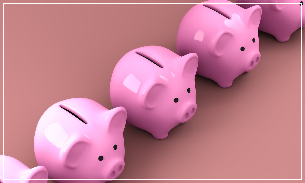 여러개로 나눠진 핑크색 저금통