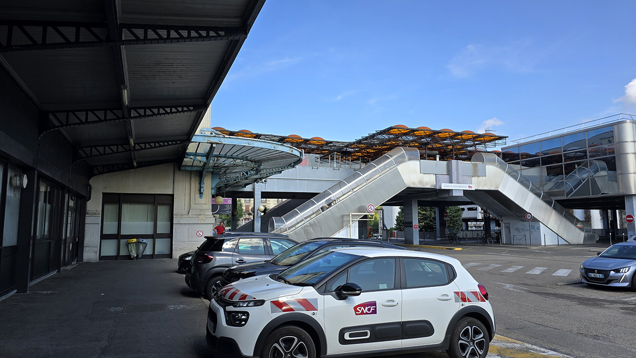 리옹 페라슈(Perrache)역