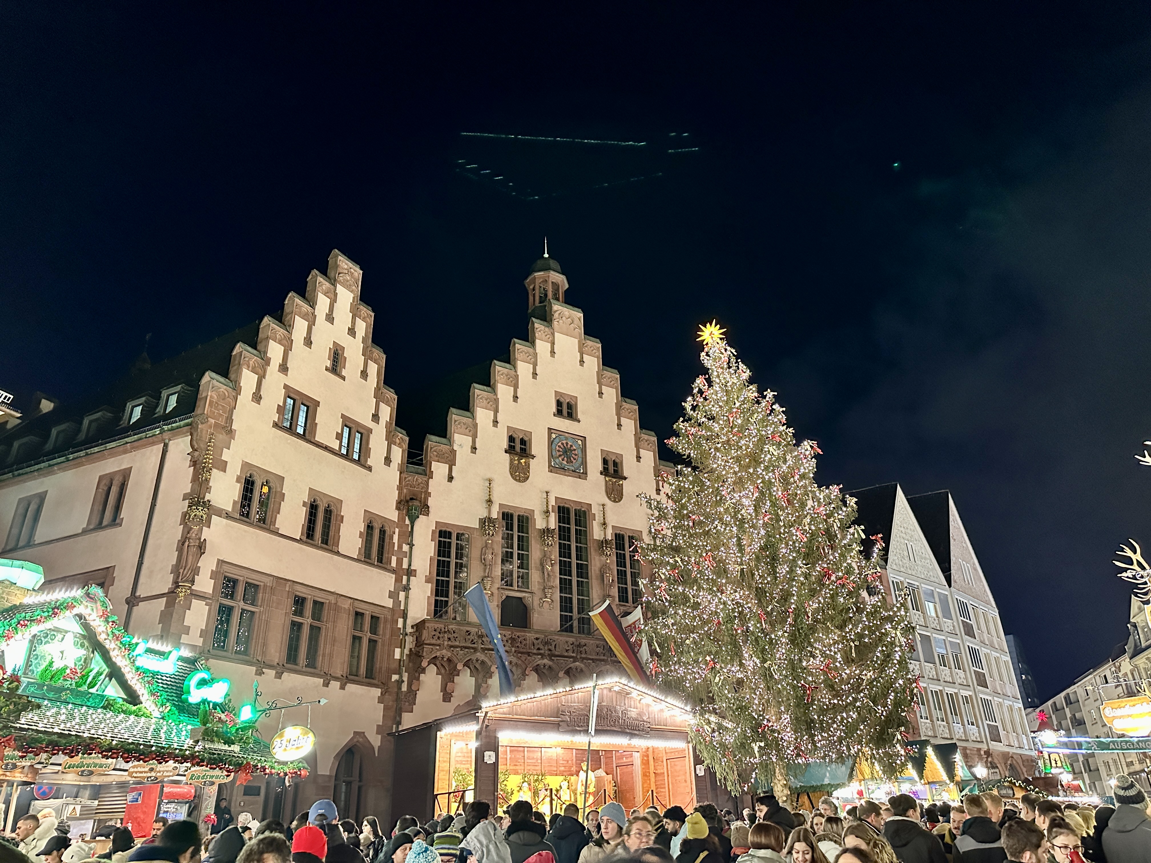 뢰머광장 크리스마스마켓 야경