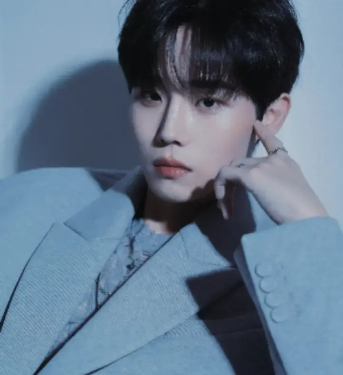 솔로지옥-최시훈-사진