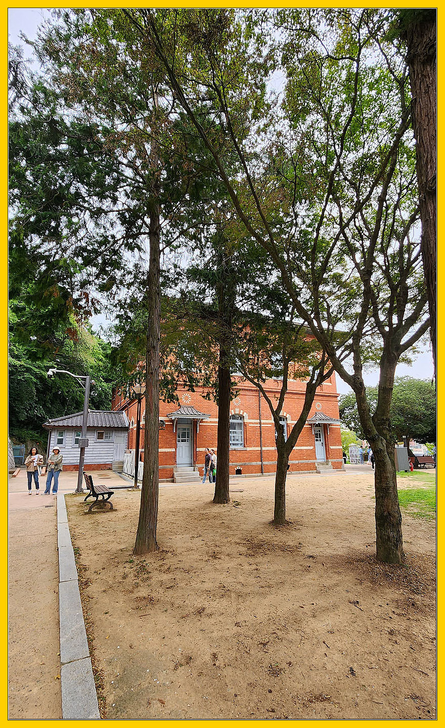 근대역사관의 측면 모습