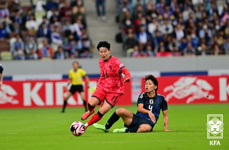 한일전 대한민국 여자 축구 대표팀 일본전 원정 A매치 경기 결과 0-4 패배 신상우 감독 WK리그 KFA