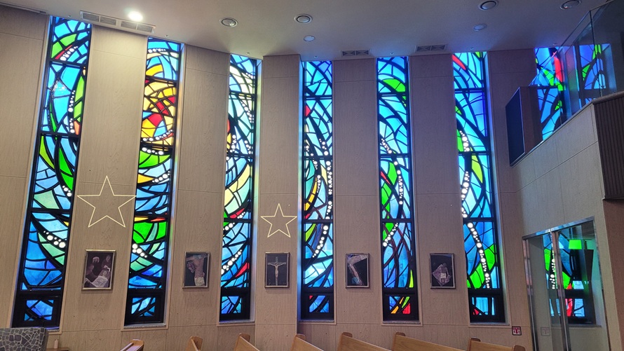 항동성당 스테인드글라스