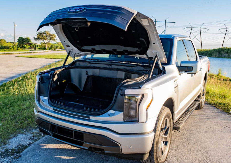 포드 F-150 라이트닝