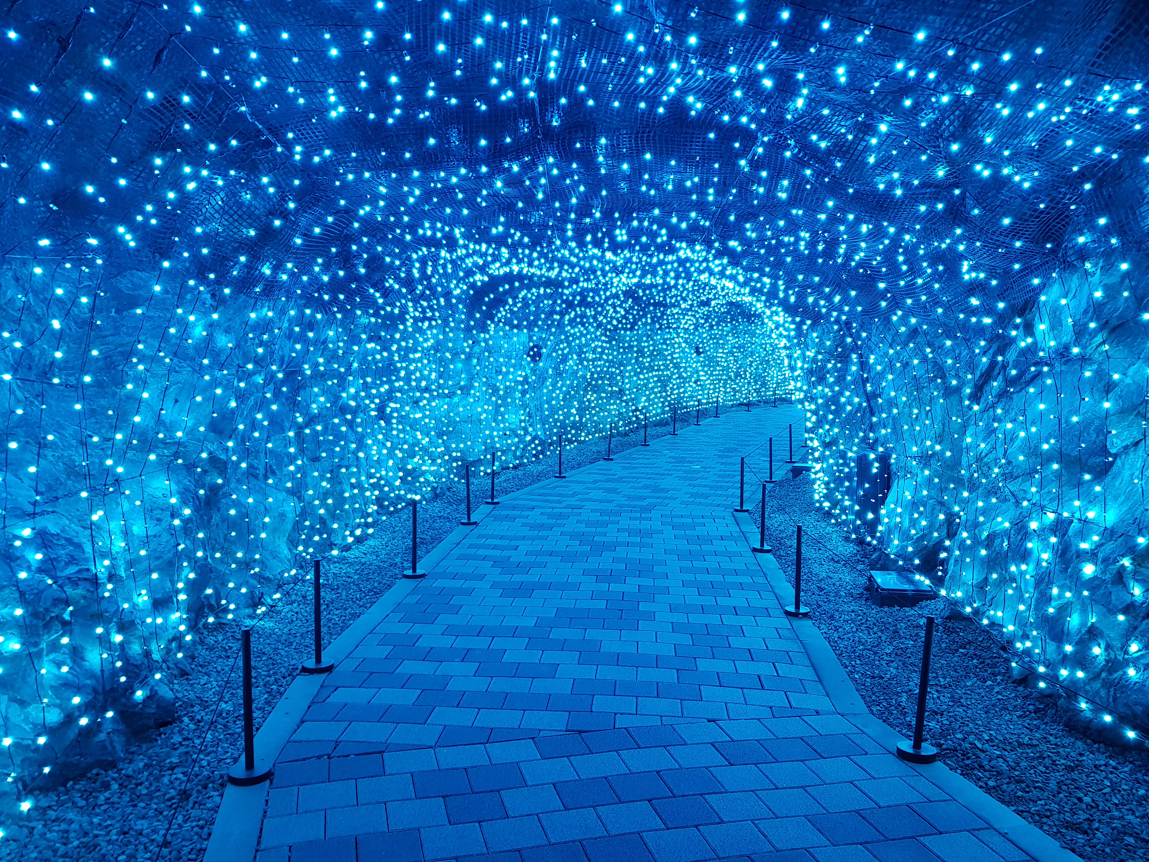 광명동굴 내부 조명과 시원한 동굴 느낌 사진('18.10)