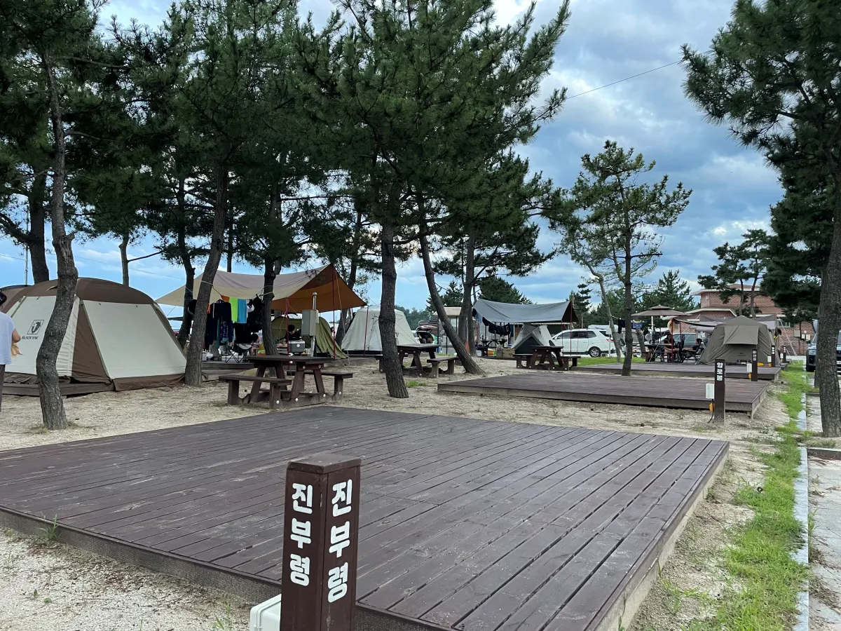 강원도-고성-물놀이하며-캠핑할-수-있는곳-｜봉수대야영장-원더캠프-캠핑장