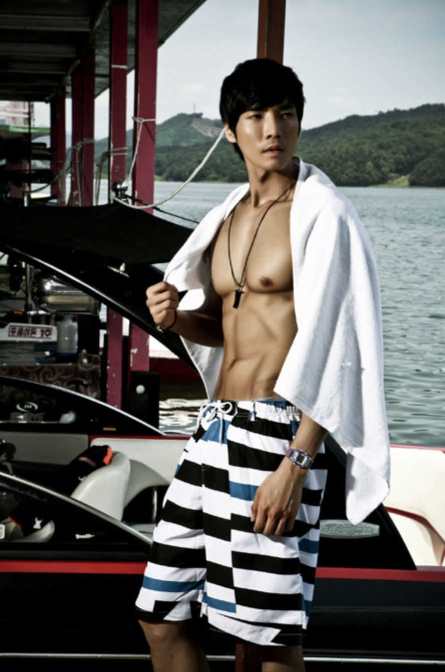 강지섭 몸매