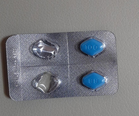 비아그라 2알 연속 복용, 과연 괜찮을까? 한번에 여러 알 먹는 것은?