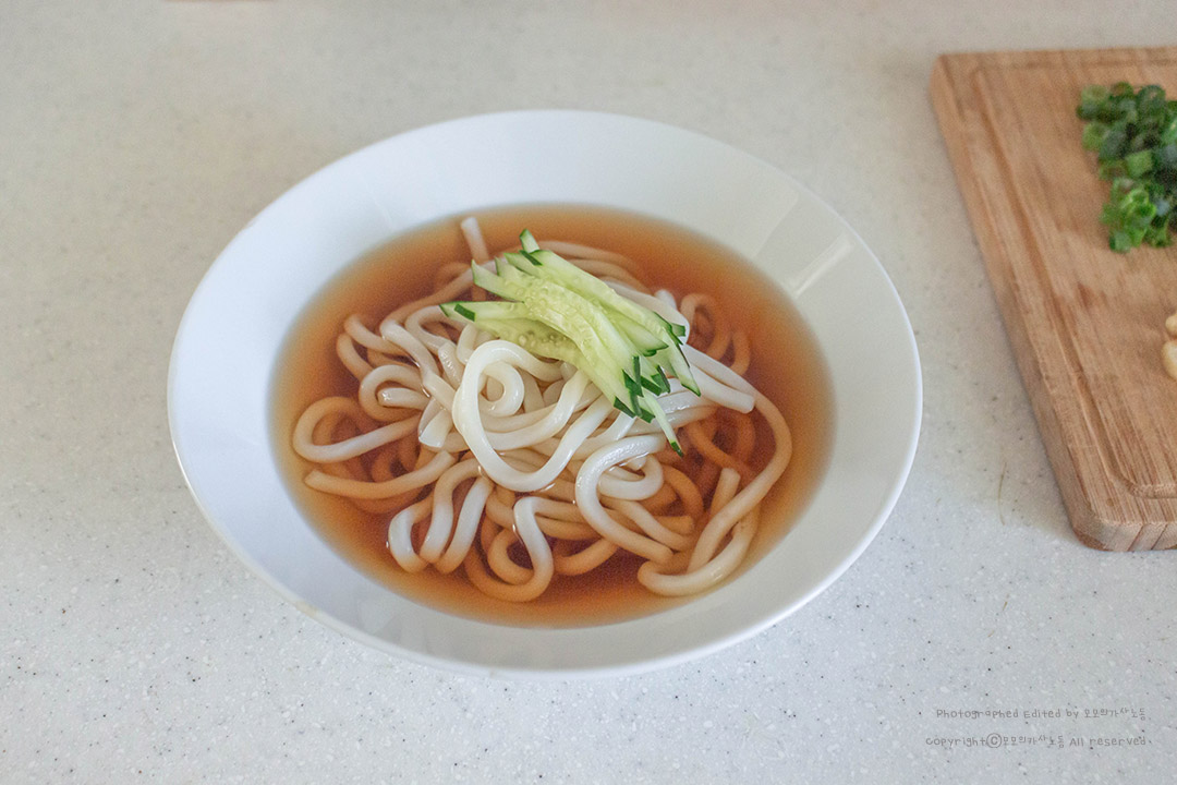 냉우동 레시피 오이토핑