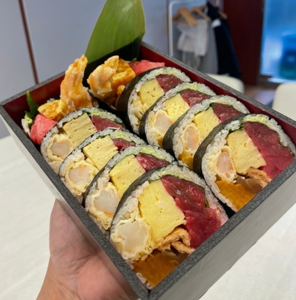 오사카에서온-초밥달인-스시바시쿠-스시포장