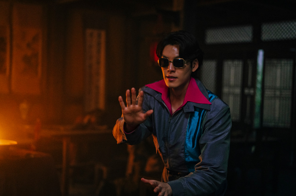 외계+인-2부-김우빈-스틸컷