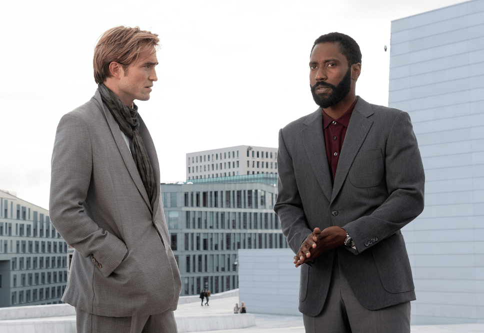 주인공과-닐이-대화를-하는-중