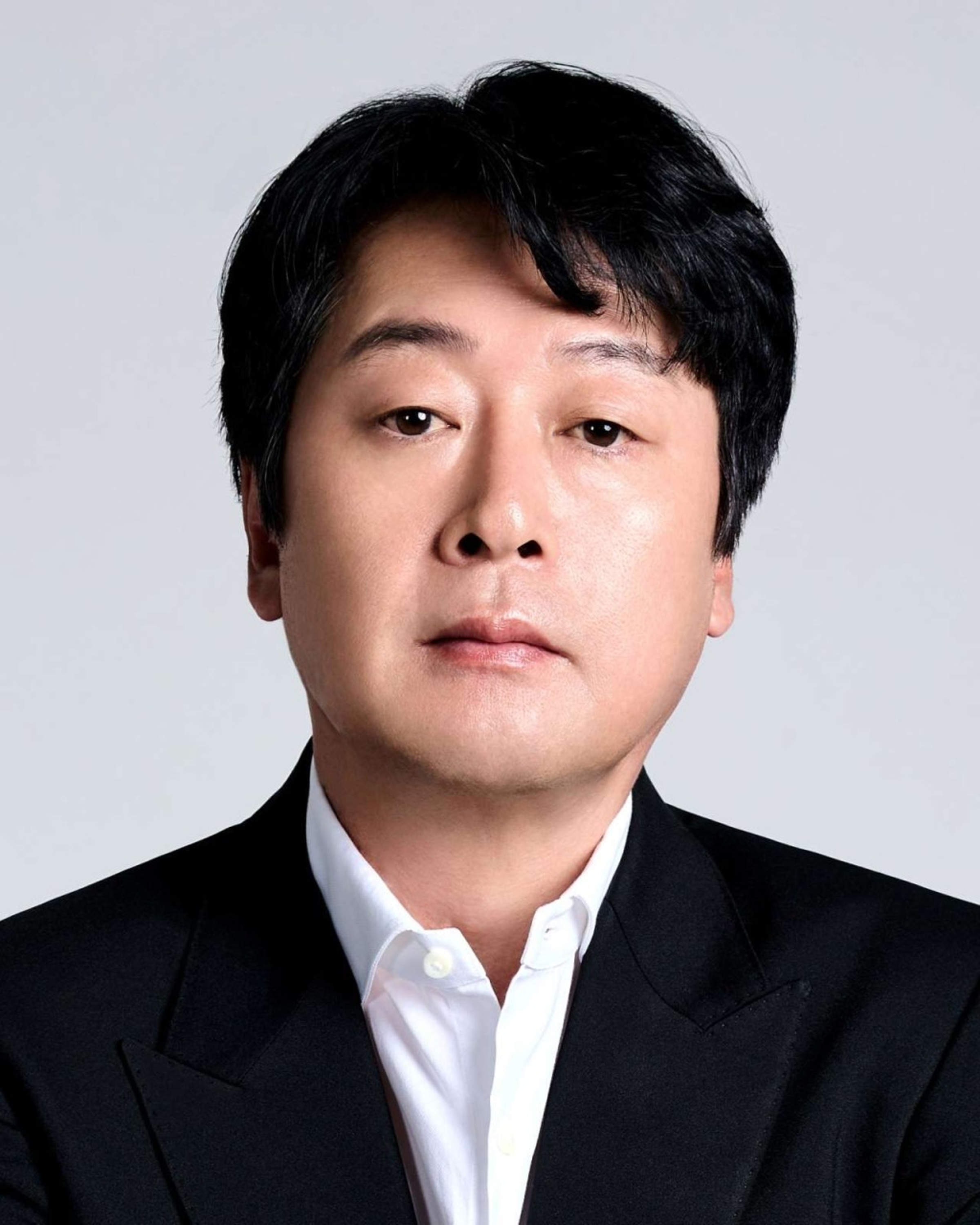 배우 김윤석