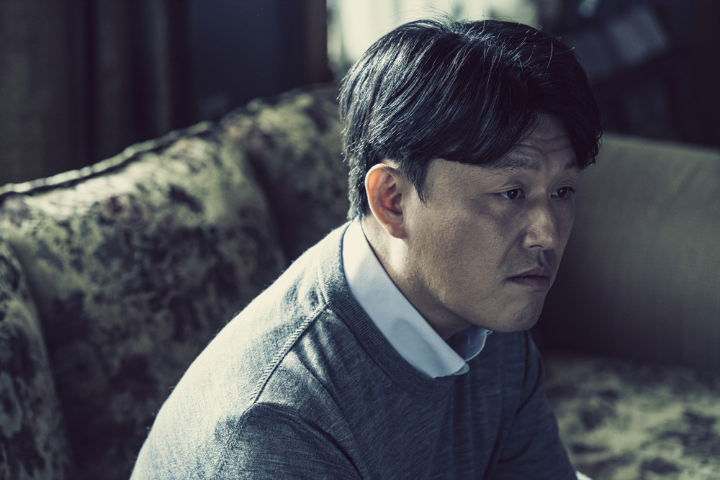 표정이좋지않은김민재