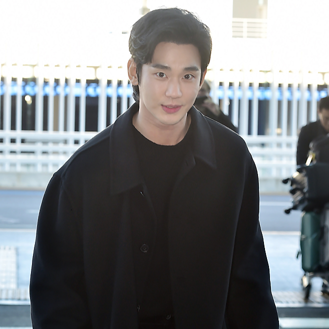 김수현·김새론, 열애설부터 충격적인 비보까지 - 사실과 루머 총정리