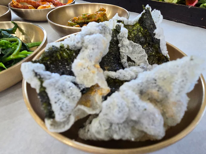 충북 제천 삼겹살쌈밥 '산아래' 본점