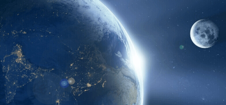 지구와 달의 모습이다.