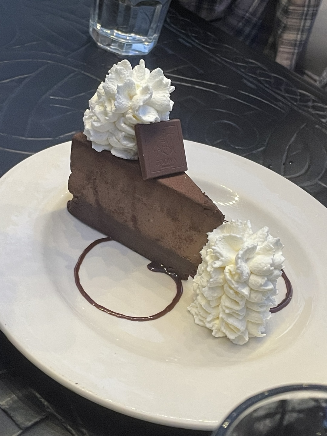 상하이디즈니랜드 치즈케이크팩토리 고디바 치즈케이크 사진