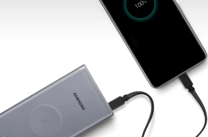 해외여행 필수 준비물 전자 기기 위생 용품 의약품