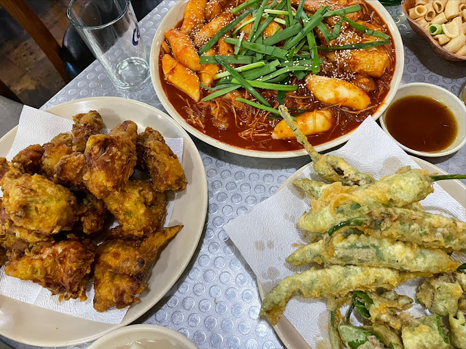 가로수길 떡볶이 호프 '한추'