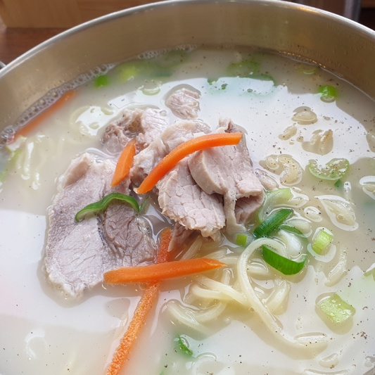 제주도 한달살기 4인가족 점심 맛집 산방식당 고기국수