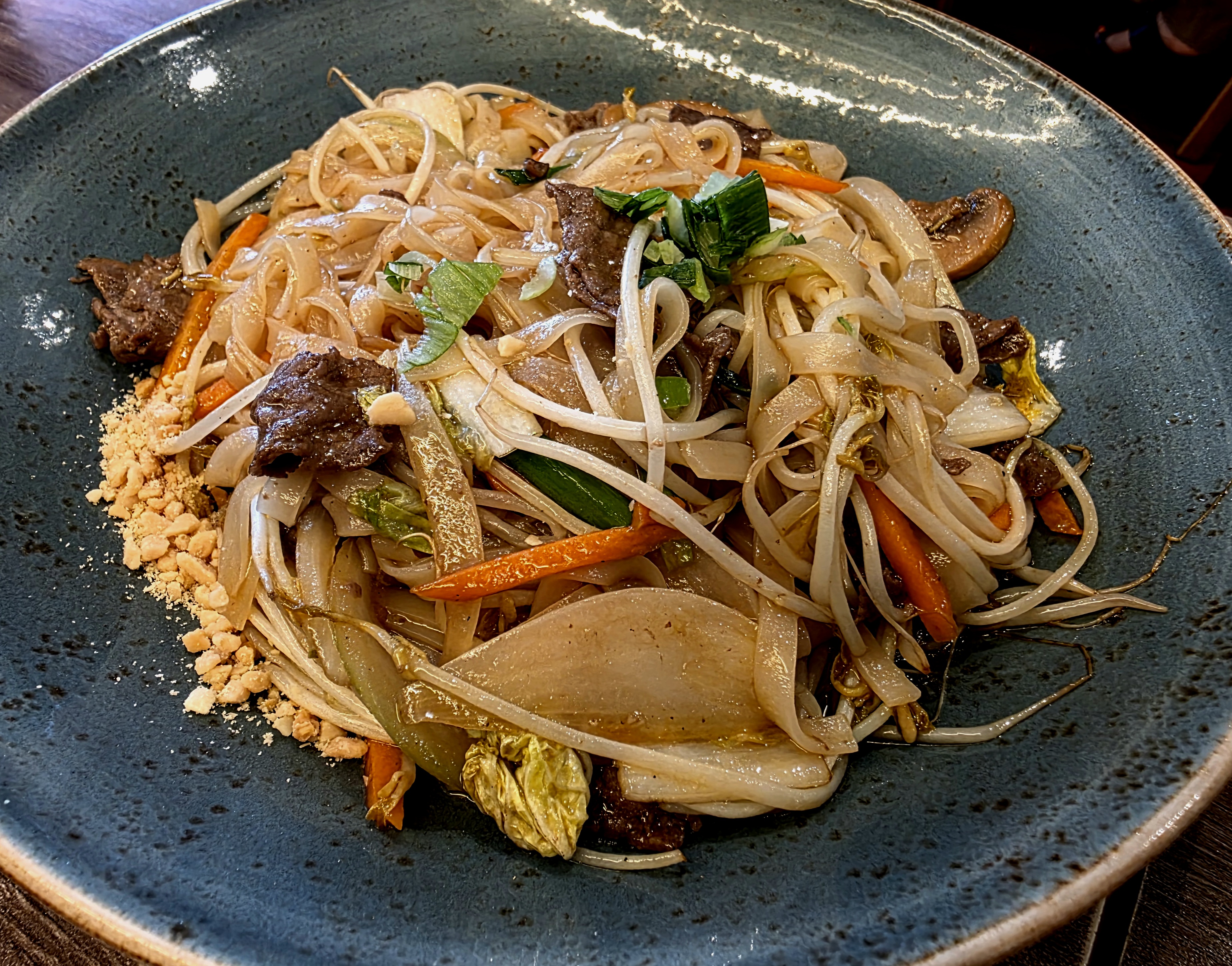 음식이-정성스러워요.