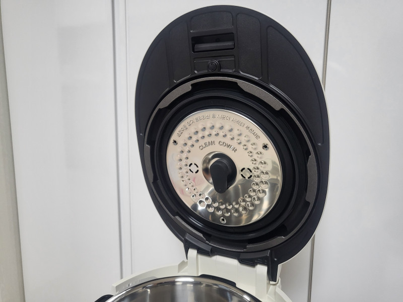 쿠첸 브레인밥솥 풀스텐 6인용 CRH-TWS0672W