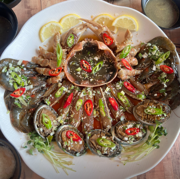 생생정보 간장 홍게장정식 전복장정식 새우장정식 기다려야제맛 강릉 초당동 유환식당