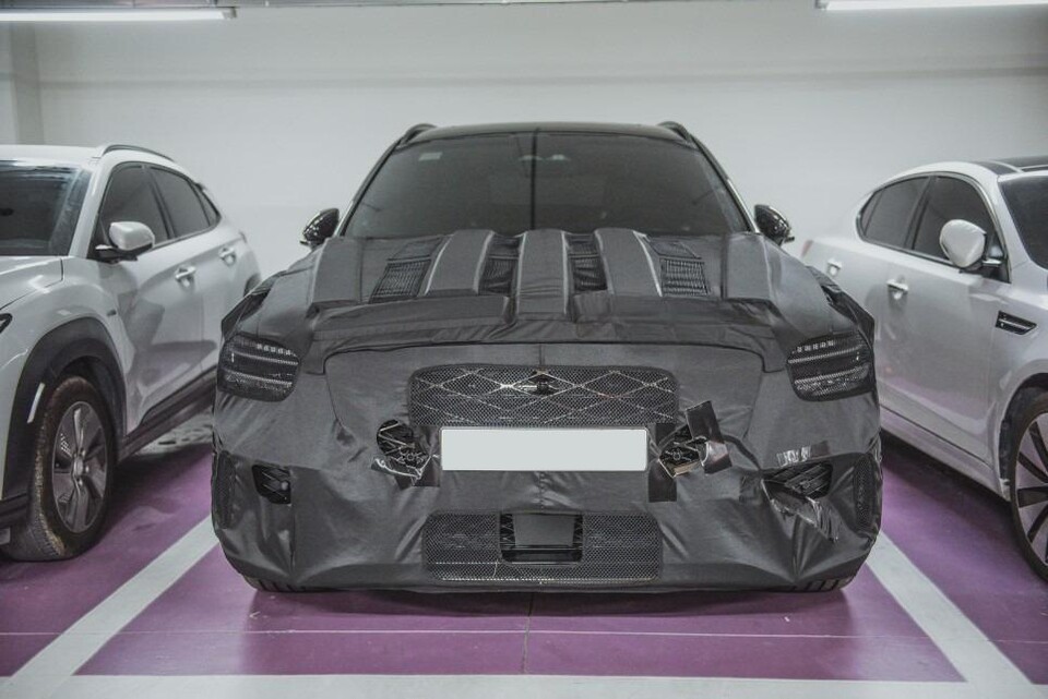 제네시스 GV70 페이스리프트 출시 디자인 실내 제원 성능