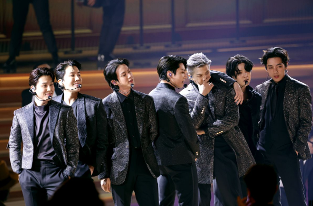 방탄소년단 (BTS) Aliens