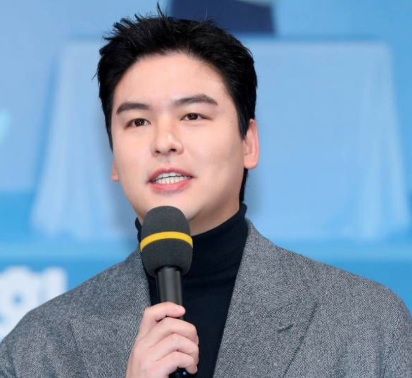 정산지급 주장하는 이장우 사진