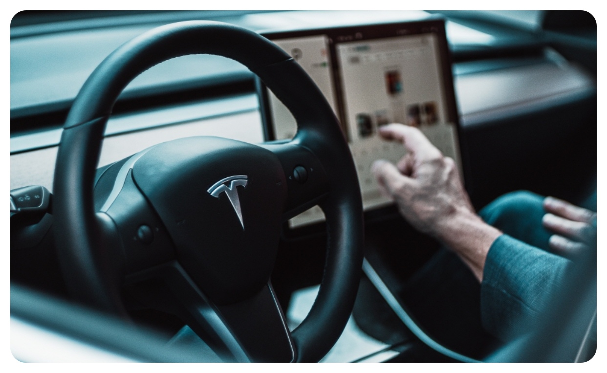 테슬라 오토파일럿과 FSD(풀 셀프 드라이빙) 차이와 가격 비교 대표 이미지