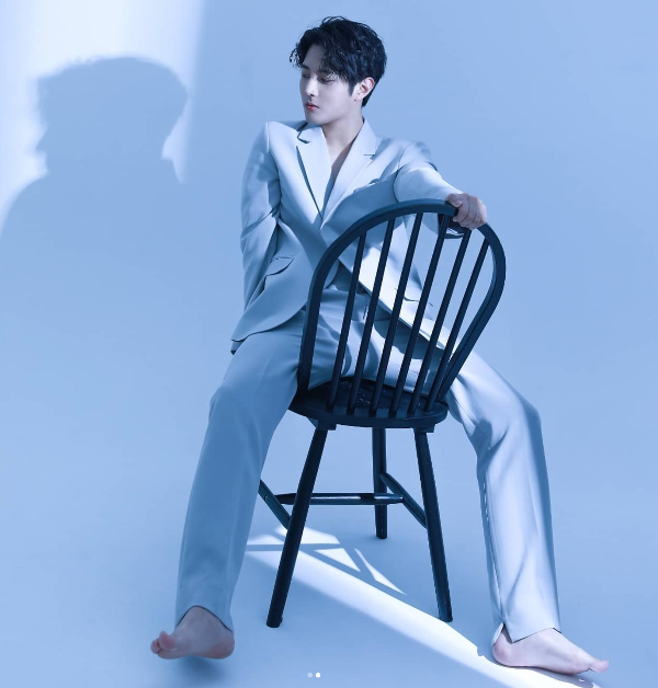 김중연 팬카페 나이 가족 키 과거 노래