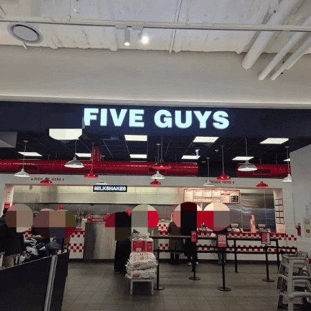 파이브가이즈 용산점 외관