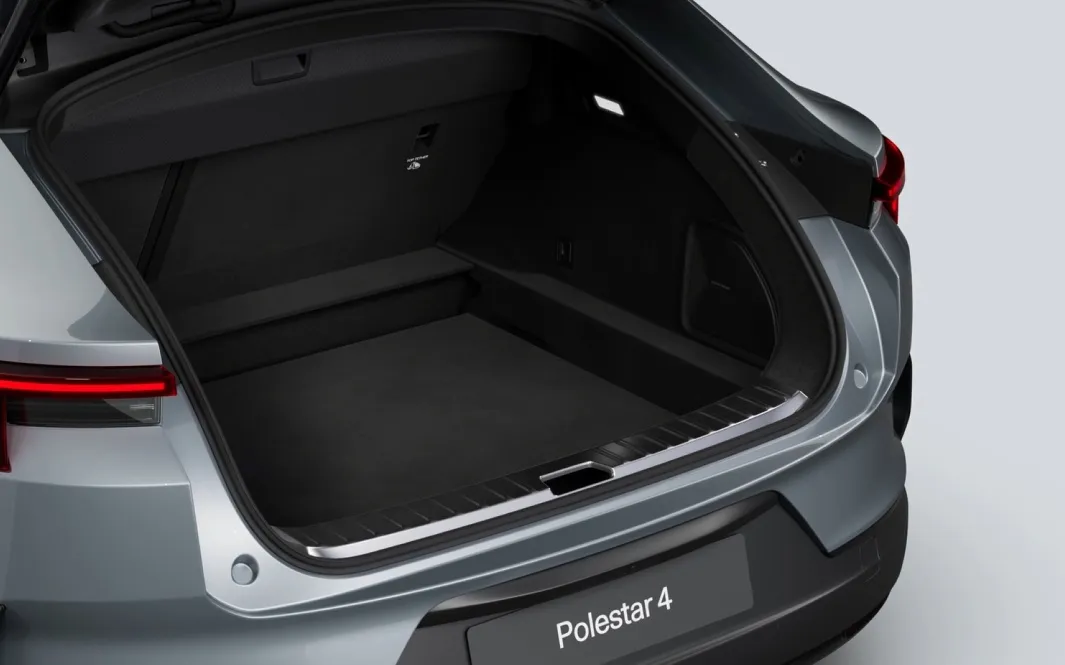 폴스타4 트렁크 확장 가능