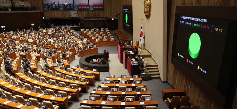야당 단독 국회 본회의 통과