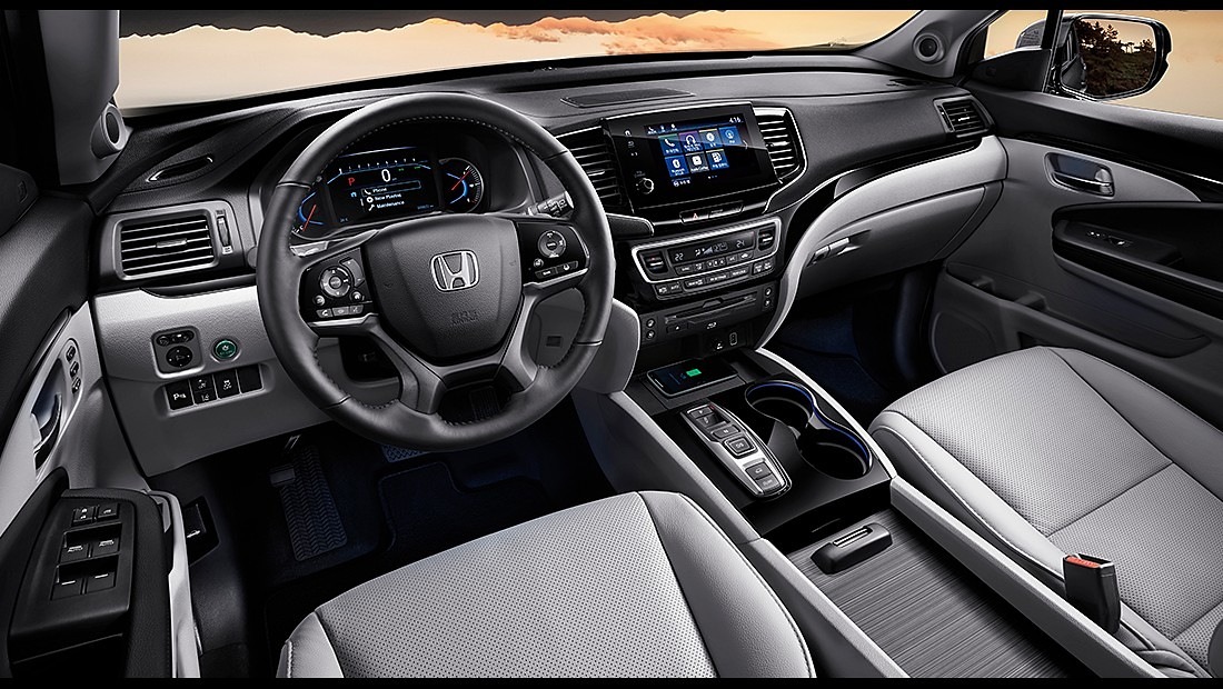 혼다 파일럿 실내 1열 센터 페시아 사진