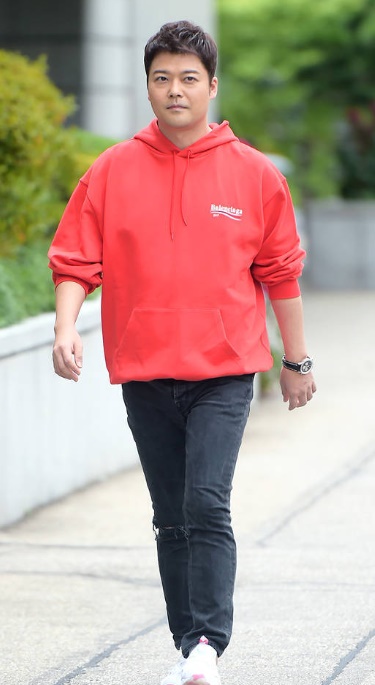 전현무 한정판 옷 흑역사 패션 사연