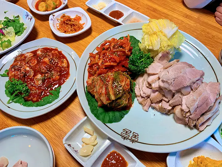 식객 허영만 백반기행 176회 HOT 강타 편 가브리살 보쌈고기 보쌈 솥밥 정식 오금역 송파 맛집 소개