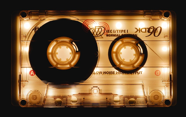 카세트테이프 듣기와 모으기