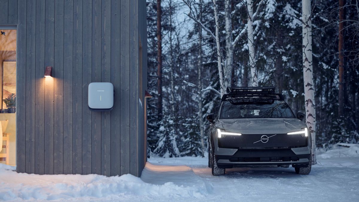 볼보 EX30 크로스 컨트리