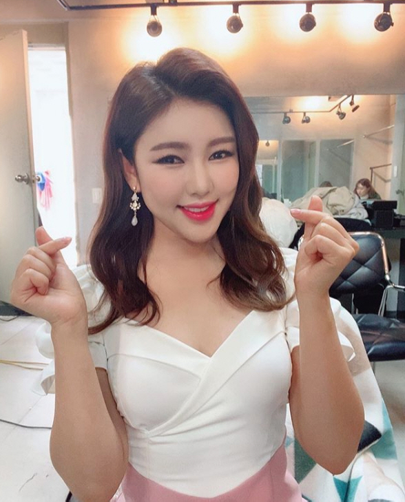 트로트 가수 송가인 프로필 사진(셀카)