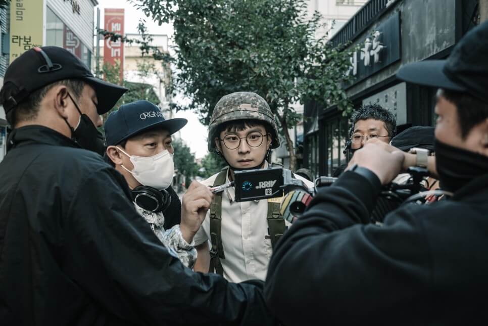 방과 후 전쟁활동 촬영컷(출처:티빙)
